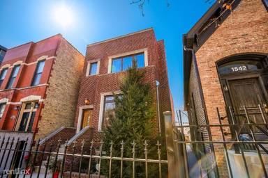 Main picture of 1540 N Maplewood Ave