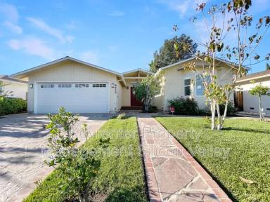 Main picture of 4859 Vanderbilt Dr