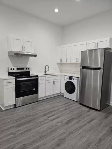 Main picture of 214 S Park St