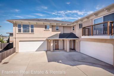 Main picture of 455 Driftwood St