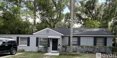 Main picture of 919 NW 10th Ave