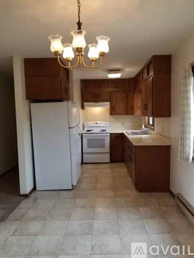 Main picture of 190 Sawmill Ln