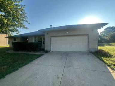 Main picture of 810 N 39th St