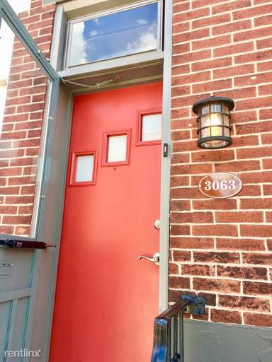Main picture of 3063 Belgrade St