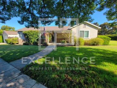 Main picture of 1601 Patio Dr