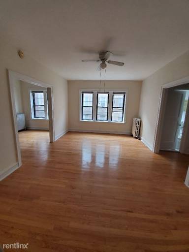 Main picture of 1331 W Estes Ave