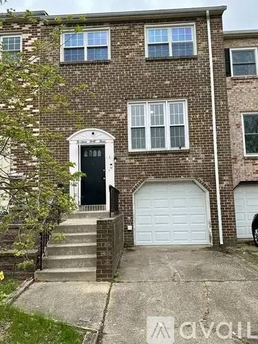 Main picture of 1443 Boxwood Dr