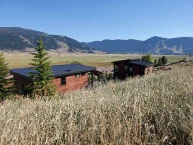 Main picture of 1855 S Hwy 89