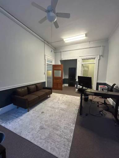 Main picture of 411 Main St