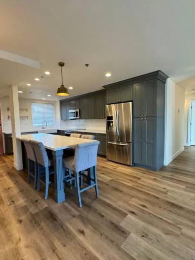 Main picture of 2828 University Ave