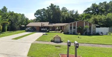Main picture of 313 S Lakeview Ave