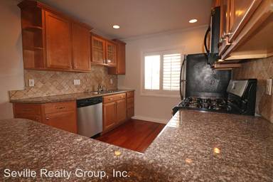 Main picture of 4013 1/2 Illinois St