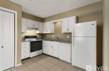 Main picture of 122 NE Greystone Dr