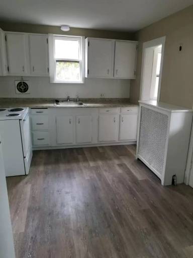 Main picture of 3 Carl St