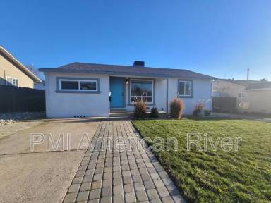 Main picture of 219 Needles Way