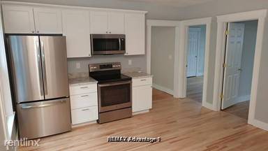 Main picture of 28 King Philip Rd