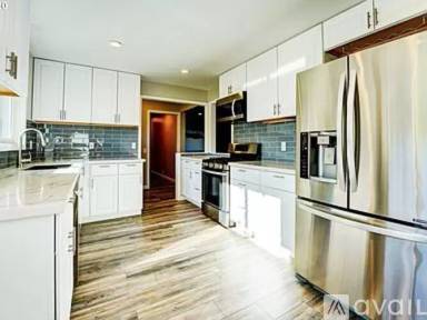 Main picture of 5673 West a St
