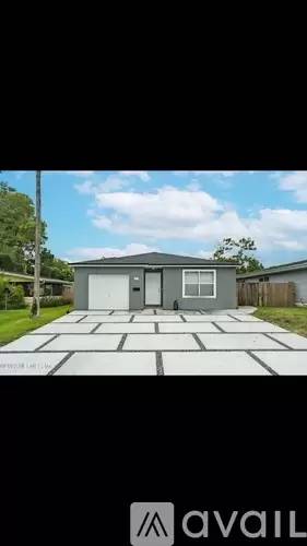 Main picture of 139 Shores Blvd