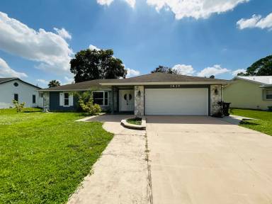 Main picture of 1634 SW Gemini Ln