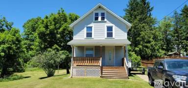 Main picture of 409 Falls Ave