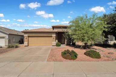 Main picture of 228 S 124th Ave