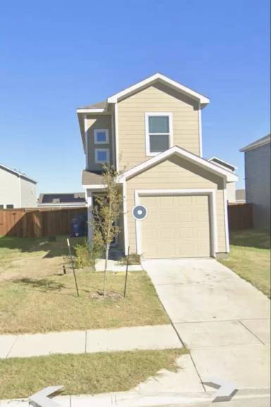 Main picture of 240 Boxberry Way