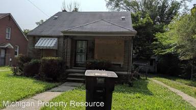 Main picture of 19335 Warwick St