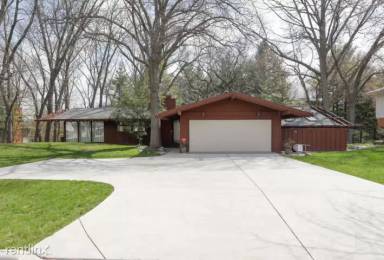 Main picture of 2115 Aberdeen Dr