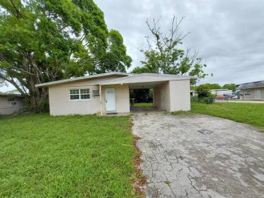 Main picture of 3081 Royal Palm Ave