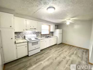 Main picture of 5772 Portage St NW