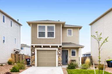 Main picture of 8023 Nico Way