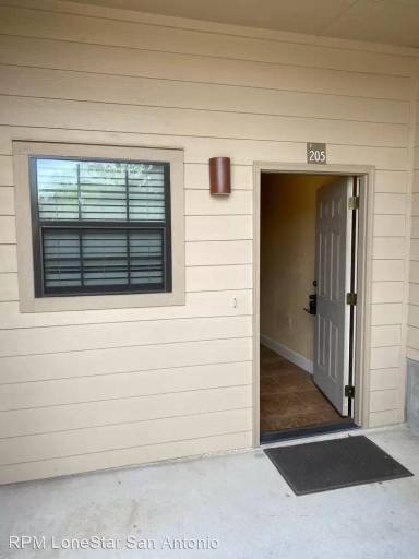 Main picture of 12446 Starcrest Dr