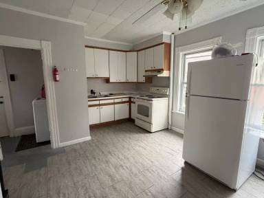 Main picture of 96 Ashland St