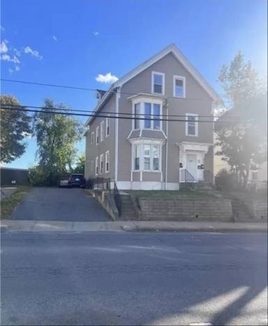 Main picture of 390 Weeden St