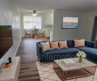 Main picture of 308 W Queen St