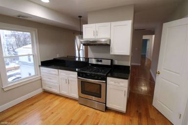 Main picture of 171 Walnut St