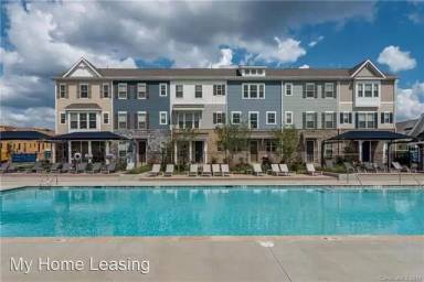 Main picture of 1121 Whitby Moore St