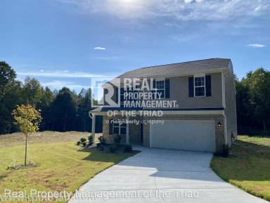 Main picture of 180 Hidden Brook Trl