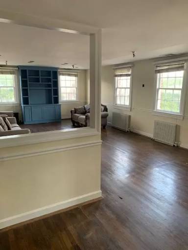 Main picture of 103 S Fairfax St