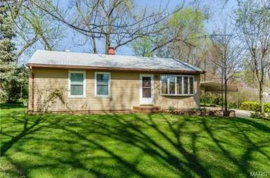 Main picture of 17 Terry Dr