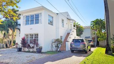Main picture of 830 W 40th St