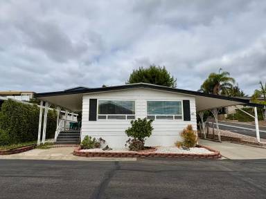 Main picture of 444 N El Camino Real