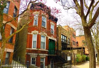 Main picture of 2138 N Sheffield Ave