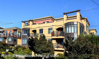 Main picture of 907 Warren Ave N