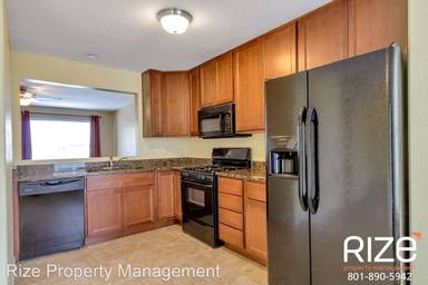 Main picture of 176 W Finlay Dr