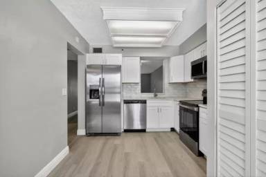 Main picture of 14527 Bonaire Blvd