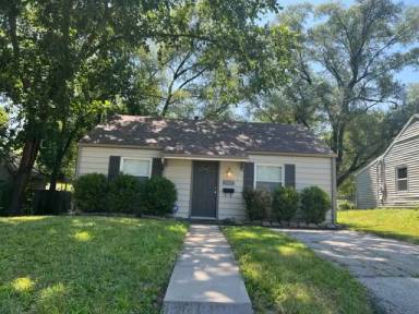 Main picture of 5145 Crest Dr