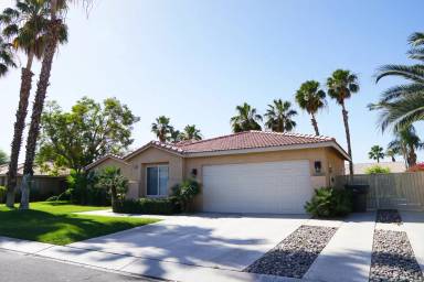 Main picture of 81367 Avenida Camelia