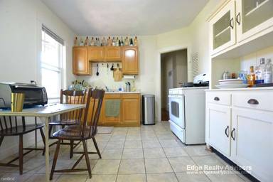 Main picture of 509 Washington St