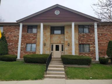 Main picture of 8442 N Servite Dr